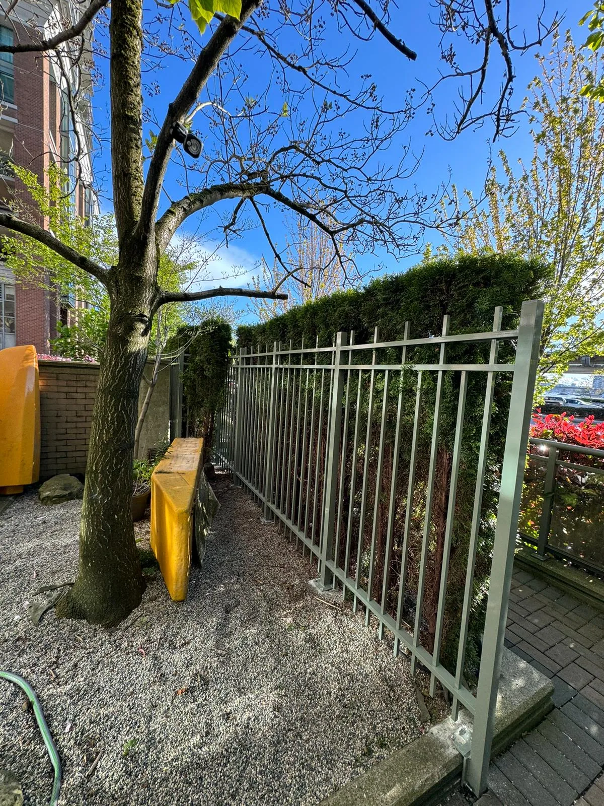 Fence FN-21