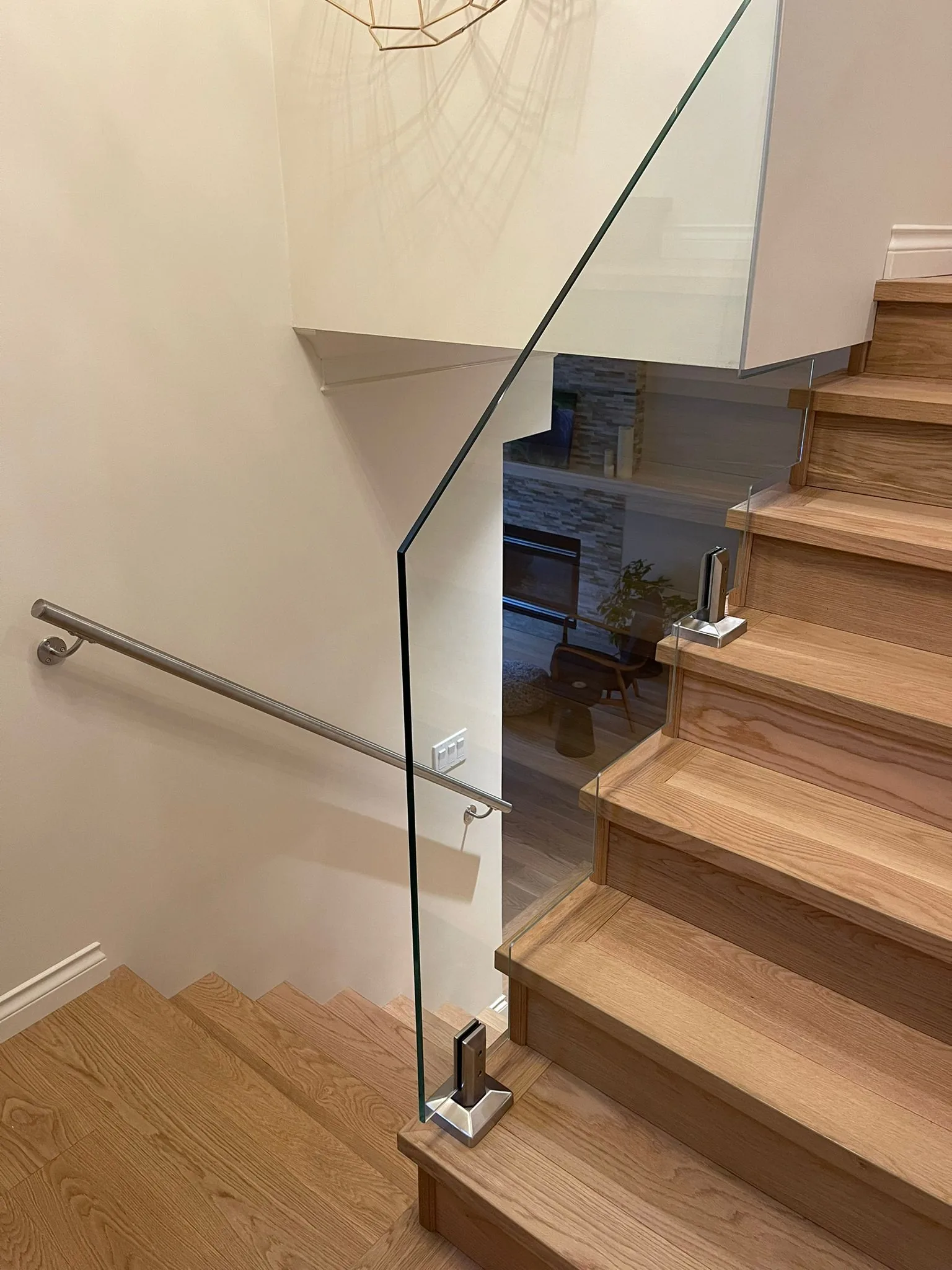Glass GR-39