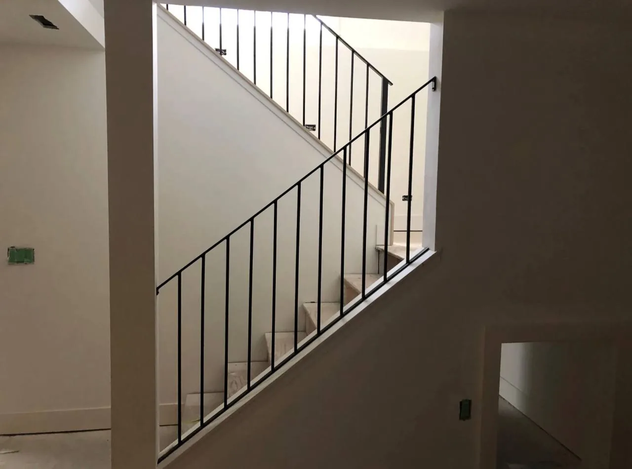 Interior Railing IR-09